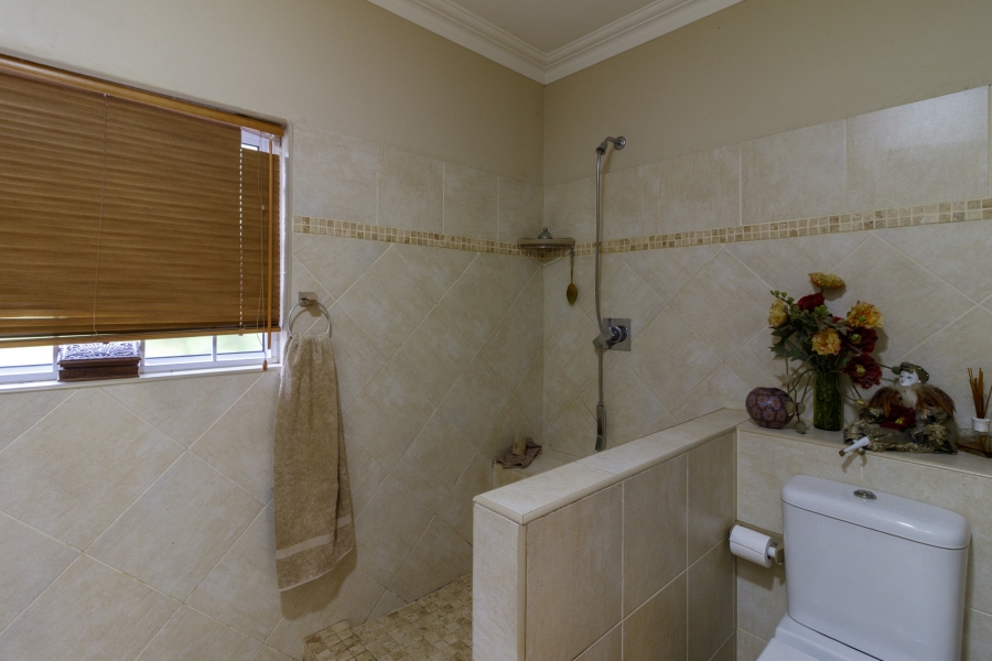6 Bedroom Property for Sale in West Bank Eastern Cape